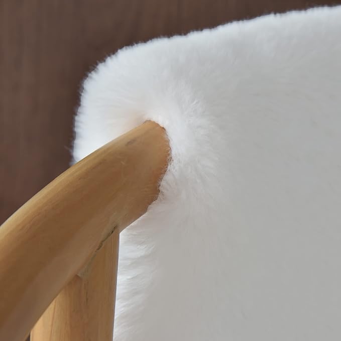 ORINOVA White Faux Rabbit Fluffy Fur Area Rugs for Bedroom Living Room Machine Washable Shag Rug 4x6 Nursery Rug Teen Room Decor