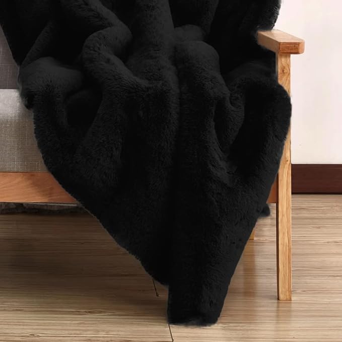 ORINOVA Black Fluffy Rug for Bedroom Shag Rug Washable Carpet Faux Rabbit Fur Rugs for Living Room Hallway Teen Room Décor Nursery Rugs Runner 2x6
