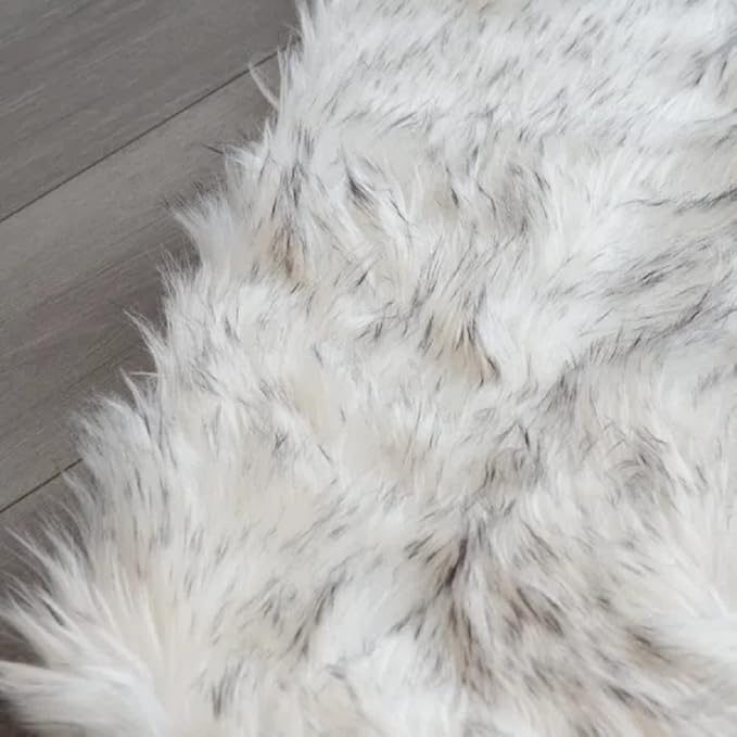 ORINOVA 5x7 Area Rug White and Gray Washable Shaggy Faux Sheepskin Fur Rug for Living Room Large Nursery Rug Teen Room Home Décor