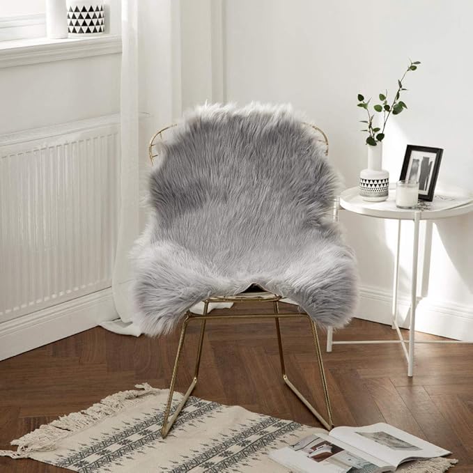 MIULEE Fluffy Rug Soft Shaggy Faux Fur Area Rug Luxury Plush Sheepskin Carpet for Bedroom Living Room Sofa Chair 2 x 3 Feet, Grey