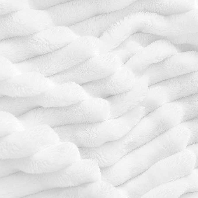 BEDELITE Fleece Blanket Twin Size – 3D Ribbed Jacquard Soft and Warm Decorative Fuzzy Blankets – Cozy, Fluffy, Plush Lightweight Throw Blankets for Couch, Bed, Sofa(White, 60x80 inches)
