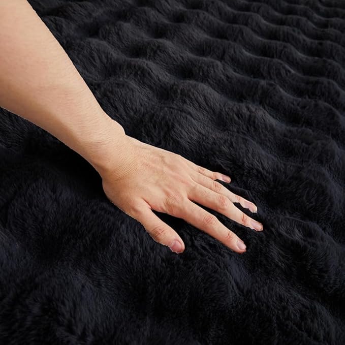 Black Rabbit Plush Rug 6'x9', Fluffy Faux Fur Shaggy Area Rug for Nursery, Kids Room Decor, Soft Fuzzy Carpet for Living Room, Bedroom, Teen Girls Room