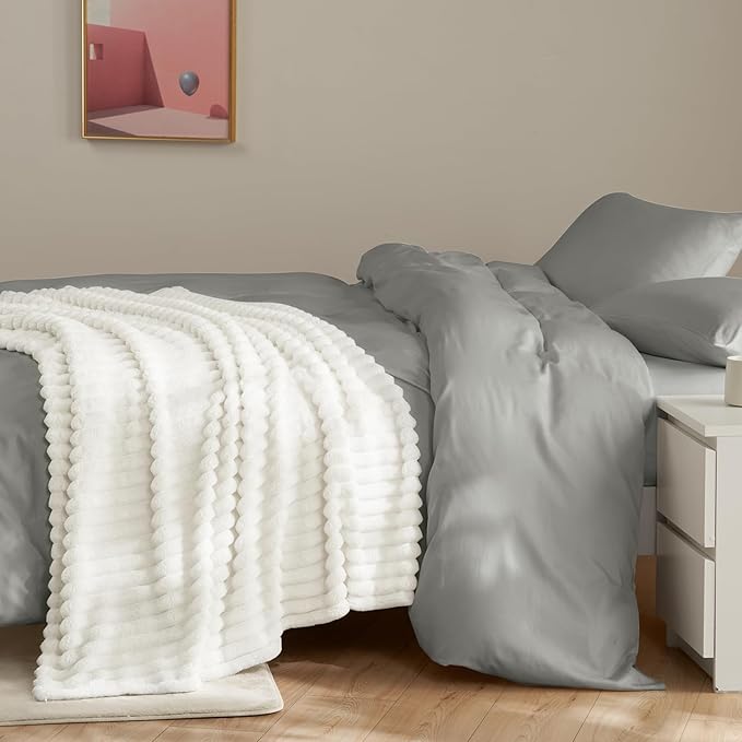 HIMEET Off White Ribbed Queen Size Blanket for Bed - 300GSM Lightweight Fleece Blanket for Men Women, Large Sofa Couch Cover Bed Blankets Gifts, Striped Spring Home Room Decor, Off White, 90x90 Inches