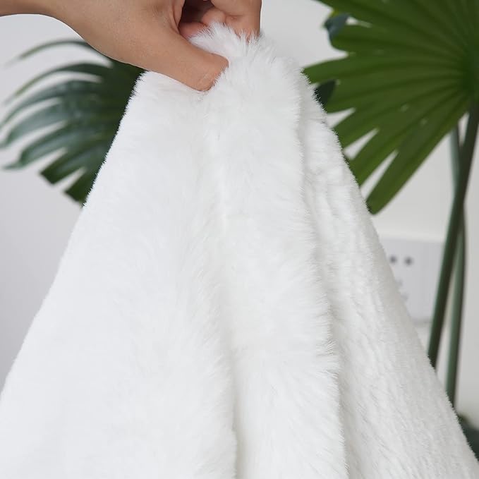 Ghouse Faux Rabbit Fur Round Rug 5 Ft White Round Rugs for Bedroom Decor Fluffy Area Rugs for Living Room, no-Shedding Carpet Sheepskin Washable Rug Rome Decor