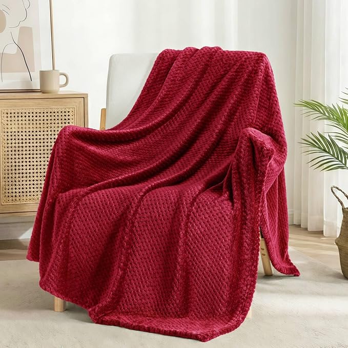 Exclusivo Mezcla Fleece Throw Blanket Extra Large, Super Soft and Warm Blankets for Couch, Sofa and Bed Waffle Textured, Cozy, Fuzzy and Lightweight (Deep Red, 50x70 Inches)
