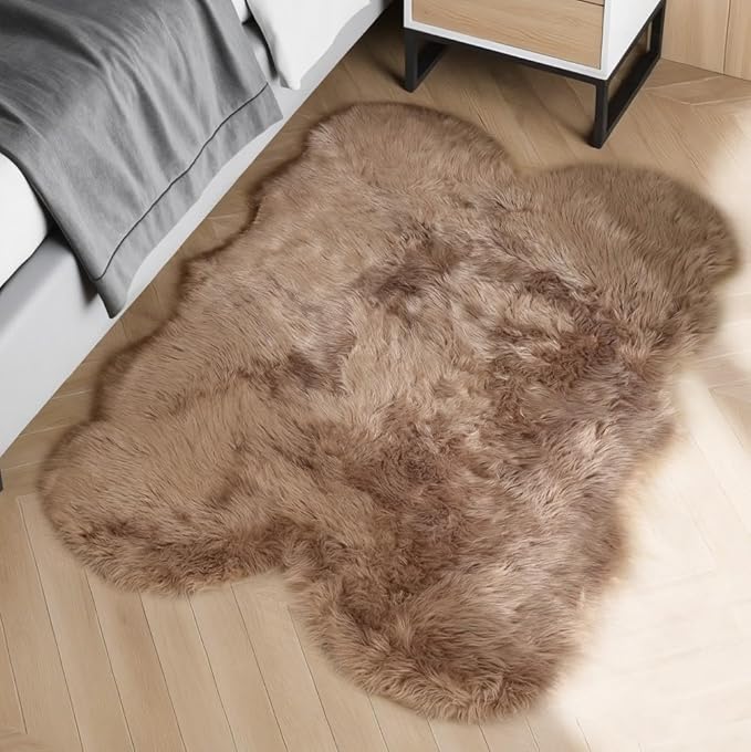 Goolela Faux Sheepskin Fur Rug Light Brown Beige Fluffy Rug 4x6 Carpet for Bedroom Fuzzy Furry Soft Rugs PlayRoom Shaggy Plush Washable Sheepskin