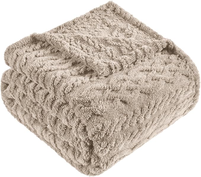 50x70 Inch Brown Throw Blanket - Soft & Fluffy Fleece, Cute & Aesthetic, Perfect for Sofa, Couch, Chair, Bed, Living Room & Bedroom, All-Season Use, Plush & Cozy Decorative Blanket