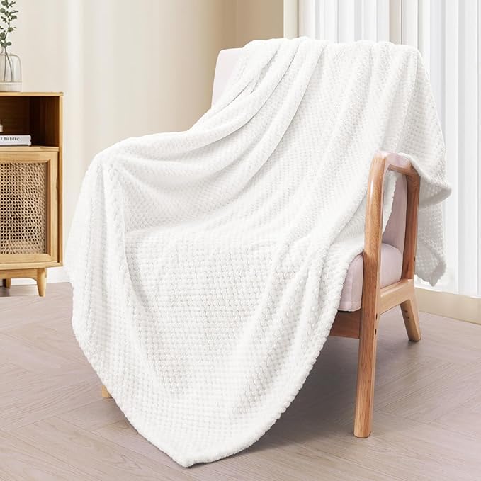 Exclusivo Mezcla Fleece Bed Blanket King Size, Super Soft and Warm Blankets for Couch, Sofa and Bed Waffle Textured, Cozy, Fuzzy and Lightweight (Off White, 90x104 Inches)