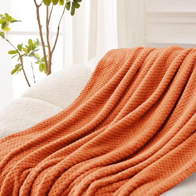 Exclusivo Mezcla Fleece Bed Blanket King Size, Super Soft and Warm Blankets for Couch, Sofa and Bed Waffle Textured, Cozy, Fuzzy and Lightweight (Burnt Orange, 90x104 Inches)