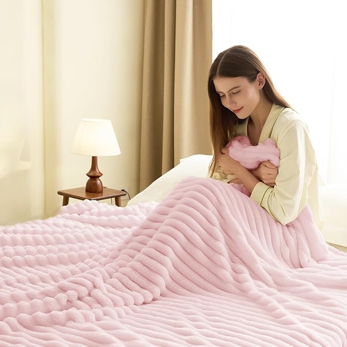 HIMEET Pink Ribbed Throw Blanket for Couch - 300GSM Lightweight Soft Fleece Blanket for Women, Cozy Blankets for Mothers Gifts, Striped Spring Home Room Decor, Pink, 50x60 Inches