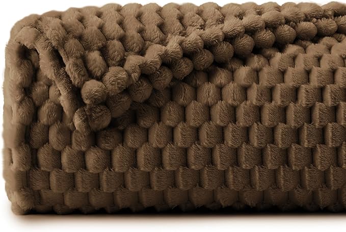 BEDELITE Fleece Blanket - 3D Jacquard Decorative Brown Throw Blankets for Couch & Bed, Soft and Cozy Warm Plush Fluffy Blanket All Seasons Suitable, 50x60Inches