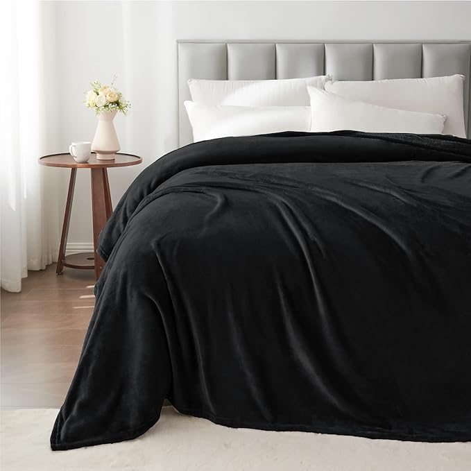 BEDELITE King Size Blanket for Bed, Luxury Plush Cozy Fuzzy Fleece Blanket 108x90 inches, Super Soft Warm Big Lightweight Throw Blanket All Seasons Suitable, Black