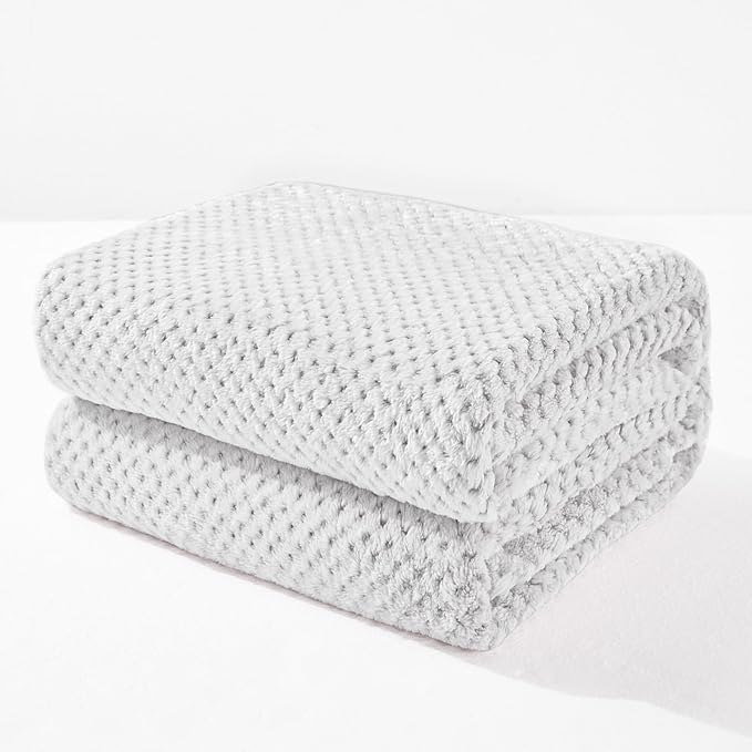 Exclusivo Mezcla Fleece Throw Blanket Extra Large, Super Soft and Warm Blankets for Couch, Sofa and Bed Waffle Textured, Cozy, Fuzzy and Lightweight (Heather Light Grey, 50x70 Inches)