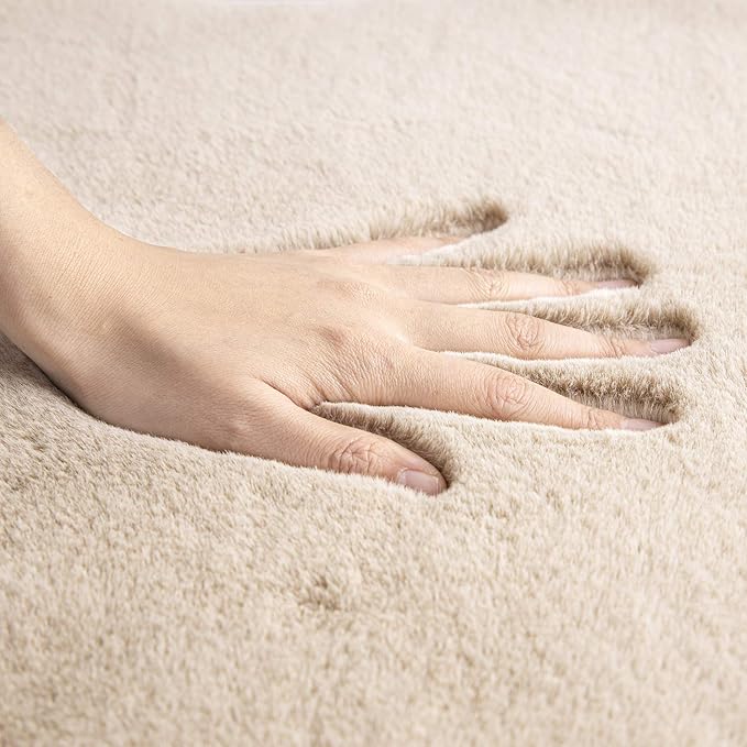 Ashler Faux Fur Rug, Ultra Soft Faux Rabbit Fur, Beige Area Rugs, 6 x 9 Feet Rectangle, Machine Washable Nursery Decor Throw Rugs for Bedroom, Kids Room, Living Room