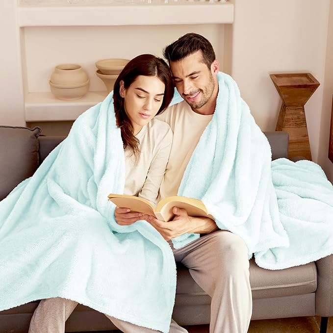 Exclusivo Mezcla Plush Fuzzy Fleece Throw Blanket Extra Large, Super Soft, Fluffy and Warm Blankets for Couch, Bed, All Season (Mint Green, 50x70 inches)