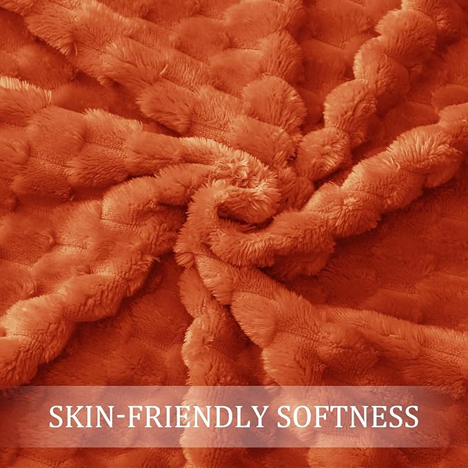 Exclusivo Mezcla Fleece Throw Blanket for Couch, Extra Large Fuzzy Burnt Orange Bed Blankets, Soft Cozy Plush Sofa Throws for All Seasons, 50x70 Inches