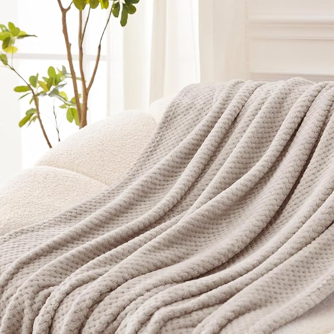 Exclusivo Mezcla Fleece Bed Blanket Twin Size, Super Soft and Warm Blankets for Couch, Sofa and Bed Waffle Textured, Cozy, Fuzzy and Lightweight (Tan, 90x66 Inches)