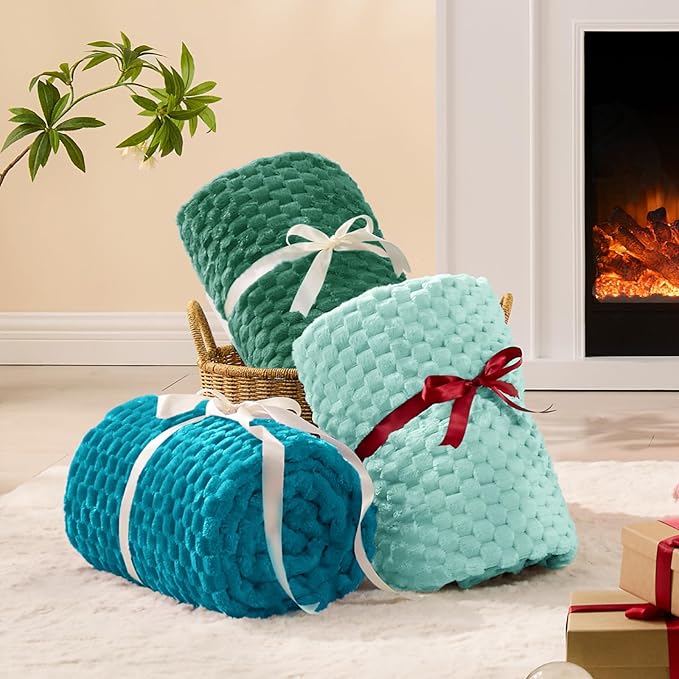 BEDELITE Fleece Throw Blanket for Couch & Bed - 3D Jacquard Decorative Jewel Blue Blanket, Super Soft and Cozy Warm Fuzzy Blanket All Seasons Suitable, 60x80Inches