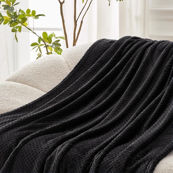 Exclusivo Mezcla Fleece Bed Blanket Queen Size, Super Soft and Warm Blankets for Couch, Sofa and Bed Waffle Textured, Cozy, Fuzzy and Lightweight (Black, 90x90 Inches)