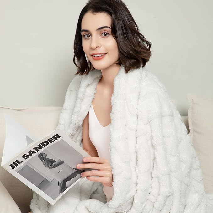 Aganear Blanket King Size - Lightweight Portable Fuzzy Cozy Soft Blankets for Couch, Sofa, Bed, Breathable and Skin-Friendly for All Season Accessories(108"x90", White)