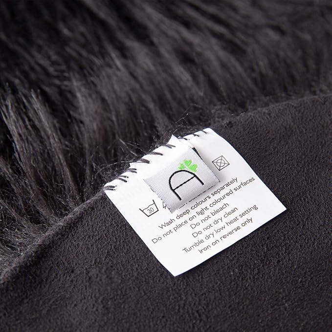 Ashler faux fur rug, Fluffy Shaggy Area Rug Ultra Soft 3 x 3 Feet Round Fur Rug, Black Fuzzy Rug Machine Washable Shag Rug, Nursery Decor Throw Rugs for Bedroom, kids room, Living Room