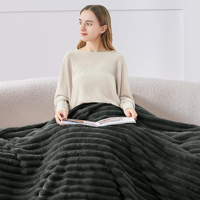 BEDELITE Fleece Throw Blanket for Couch - 300GSM Soft & Warm Fluffy Charcoal Grey Blanket, Decorative and Giftable Striped Blankets for Women, Men, 50"x60"