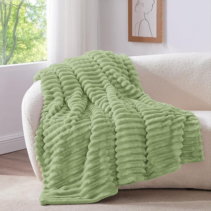 BEDELITE Twin Blanket for Couch & Bed, 300GSM Soft & Warm Fleece Blanket, Decorative and Giftable Striped Sage Green Blankets for Women, Men, 60"x80"