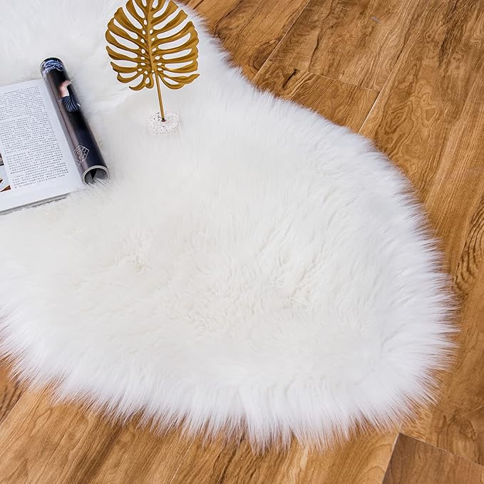 EasyJoy Ultra Soft Fluffy Shaggy Area Rug Faux Fur Rug Chair Cover Seat Pad Fuzzy Area Rug for Bedroom Floor Sofa Living Room (2 x 4 ft Sheepskin, White)