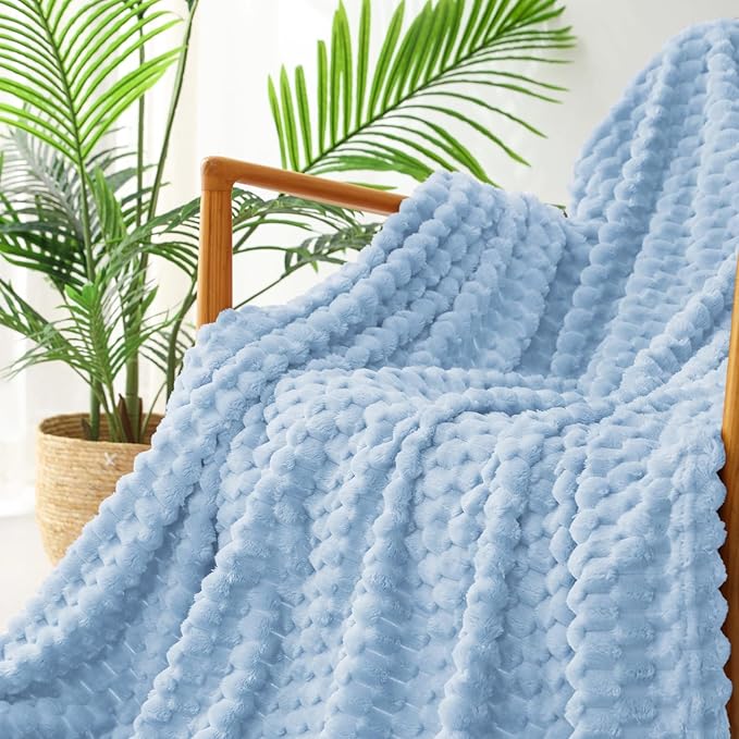 Exclusivo Mezcla Fleece King Blanket for Bed, Extra Large Fuzzy Stone Blue Bed Blankets, Soft Cozy Plush Sofa Throws for All Seasons, 90x104 Inches