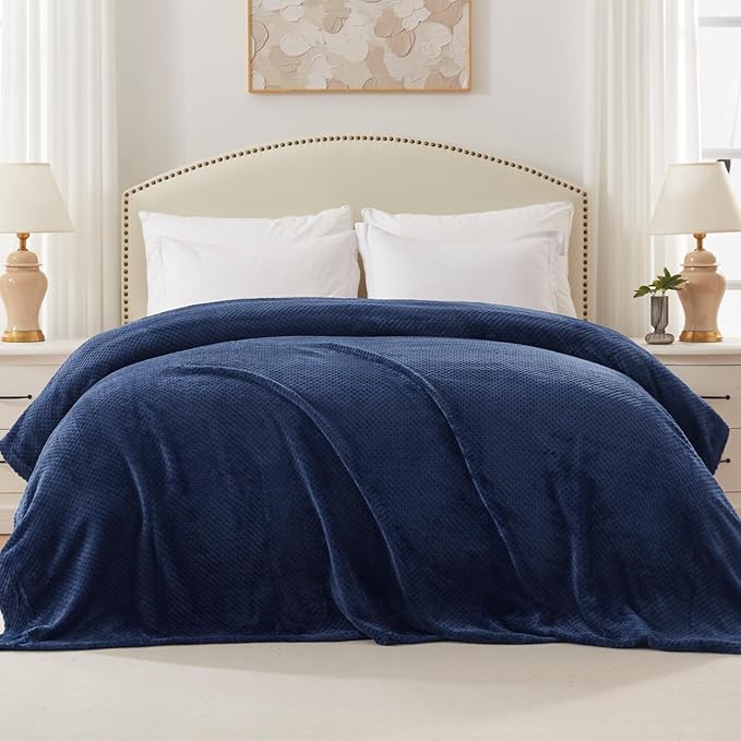 Exclusivo Mezcla Fleece Bed Blanket Queen Size, Super Soft and Warm Blankets for Couch, Sofa and Bed Waffle Textured, Cozy, Fuzzy and Lightweight (Navy Blue, 90x90 Inches)