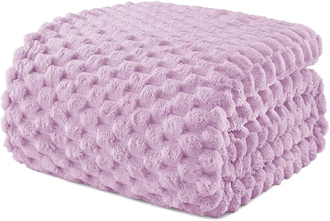Exclusivo Mezcla Fleece Queen Blanket for Bed, Extra Large Fuzzy Lilac Purple Bed Blankets, Soft Cozy Plush Sofa Throws for All Seasons, 90x90 Inches