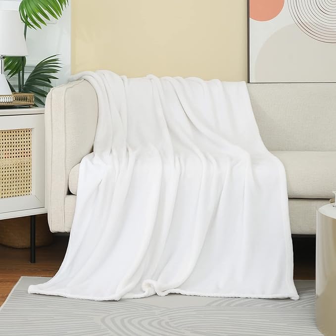 Christmas White Throw Blanket,Super Soft Cozy Blanket for Couch Sofa Bed.Plush Microfiber Blanket Lightweight,50x60 Inch