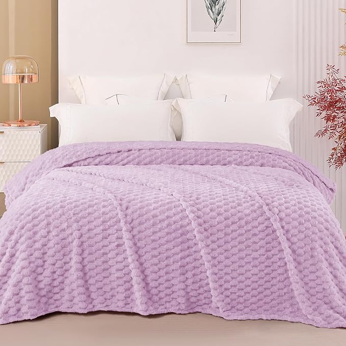 Exclusivo Mezcla Fleece Twin Blanket for Bed, Extra Large Fuzzy Lilac Purple Bed Blankets, Soft Cozy Plush Sofa Throws for All Seasons, 60x80 Inches