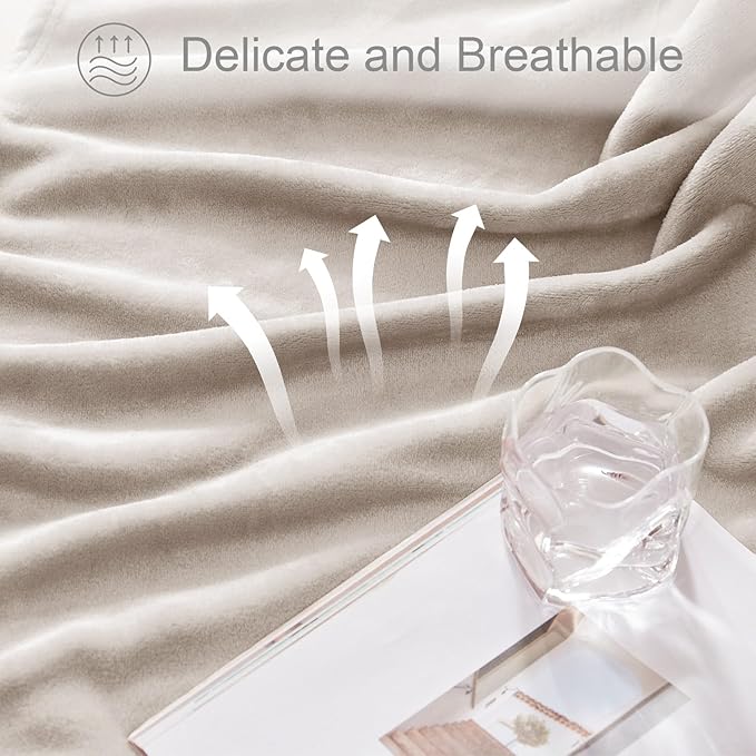 Exclusivo Mezcla Fleece Blanket Twin Size for Bed, Super Soft and Warm, All Season, Cozy, Plush, Lightweight, 90x66 Inches, Camel