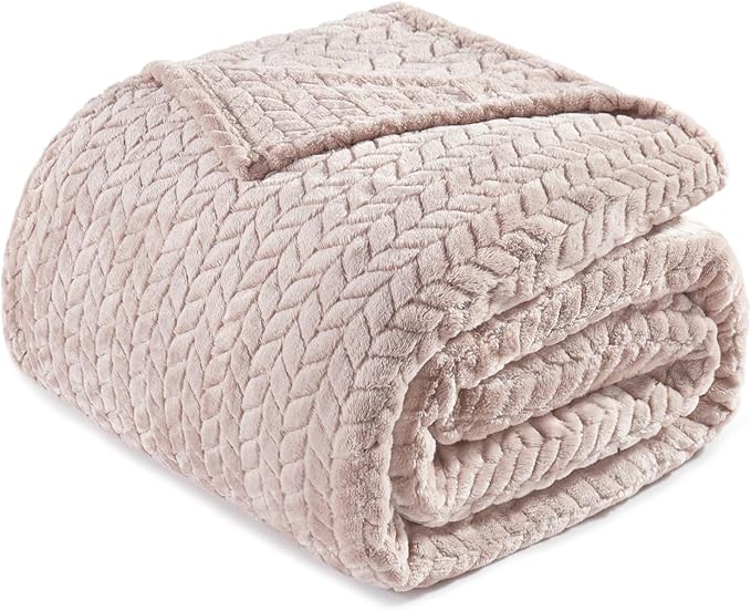 Exclusivo Mezcla Fleece Twin Size Blanket for Bed, 90x66 Inches Soft Cozy Jacquard Flannel Blankets, Lightweight Fuzzy Plush Warm for Women, Camel