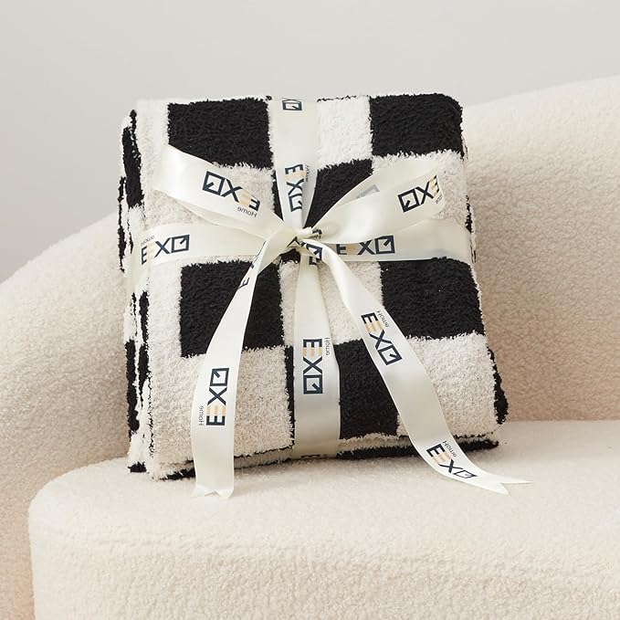 EXQ Home Checkered Throw Blanket, Knitted Blankets with Checkerboard Grid Pattern, Soft Cozy Fluffy Throw for Couch Bed Sofa, Warm Fuzzy Plaid Blanket for All Seasons,Black, 50"×60"