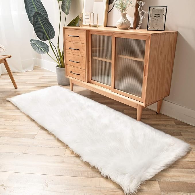 Ashler faux fur rug, Fluffy Shaggy Area Rug Ultra Soft 2.2 x 6 Feet Rectangle Fur Rug, White Fuzzy Rug Machine Washable Shag Rug, Nursery Decor Throw Rugs for Bedroom, kids room, Living Room