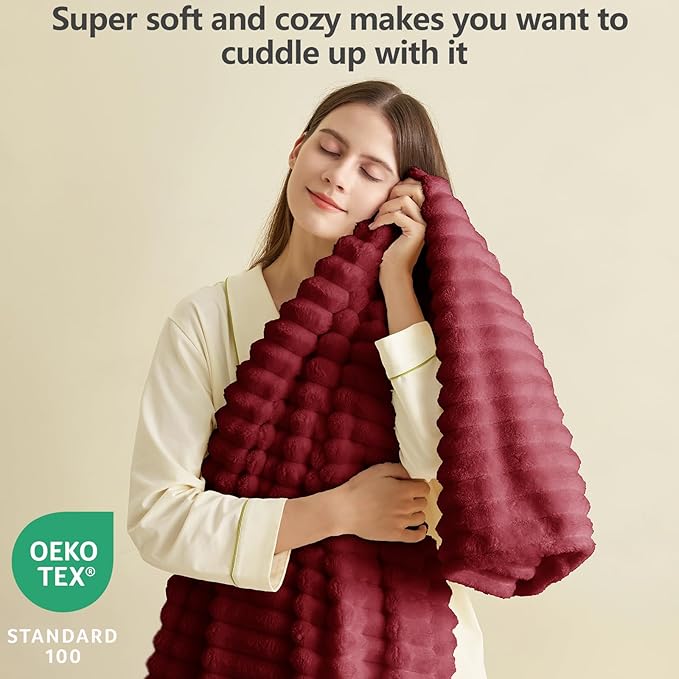HIMEET Deep Red Ribbed Throw Blanket for Couch - 300GSM Lightweight Soft Fleece Blanket for Women, Cozy Blankets for Mothers Gifts, Striped Spring Home Room Decor, Deep Red, 50x60 Inches