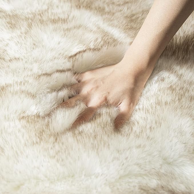 Ashler HOME DECO Soft Fox Faux Fur Chair Couch Cover Area Rug for Bedroom Floor Sofa Living Room White Brown Rectangle 3 x 5 Feet
