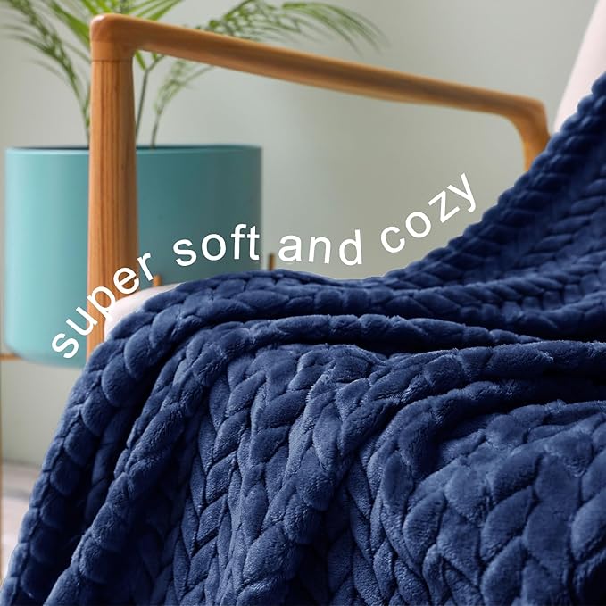 Exclusivo Mezcla Fleece Twin Size Blanket for Bed, 90x66 Inches Soft Cozy Jacquard Flannel Blankets, Lightweight Fuzzy Plush Warm for Women, Navy Blue