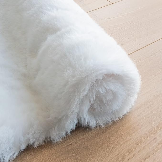 ORINOVA White Fluffy Round Rug 5ft for Bedroom Circle Faux Rabbit Washable Fur Area Rugs for Living Room Nursery Rug
