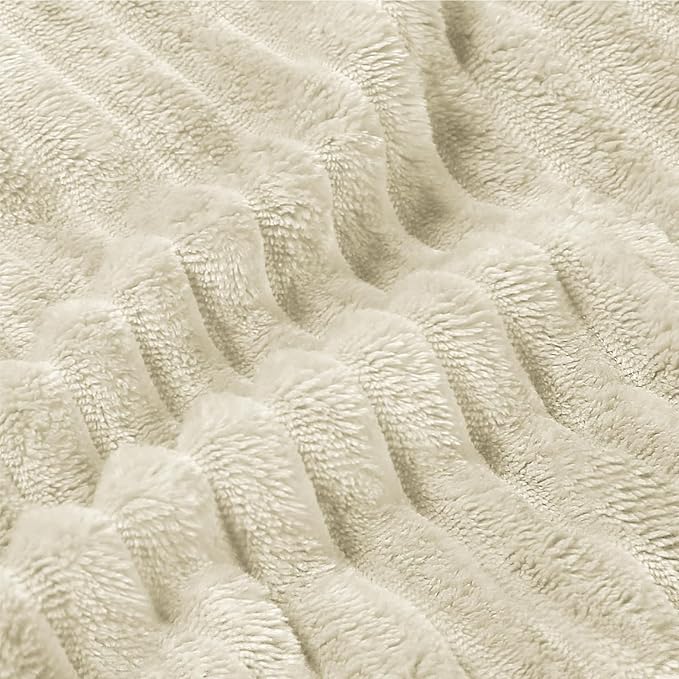 BEDELITE Fleece Blanket Twin Size – 3D Ribbed Jacquard Soft and Warm Decorative Fuzzy Blankets – Cozy, Fluffy, Plush Lightweight Throw Blankets for Couch, Bed, Sofa(Beige, 60x80 inches)