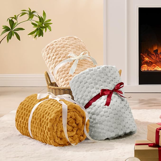 BEDELITE Fleece Throw Blanket for Couch & Bed - 3D Jacquard Decorative Blush Sand Blanket, Super Soft and Cozy Warm Fuzzy Blanket All Seasons Suitable, 60x80Inches