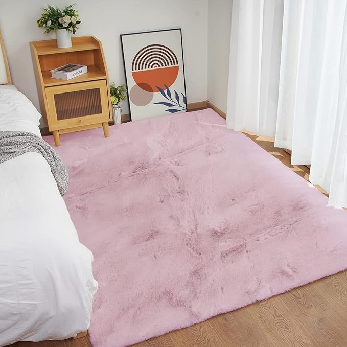 Ghouse Ultra Soft Faux Rabbit Fur Rug 4x6, Machine Washable Area Rugs for Bedroom Fluffy Rugs for Living Room, No-Shedding Carpet Sheepskin Rug Pink