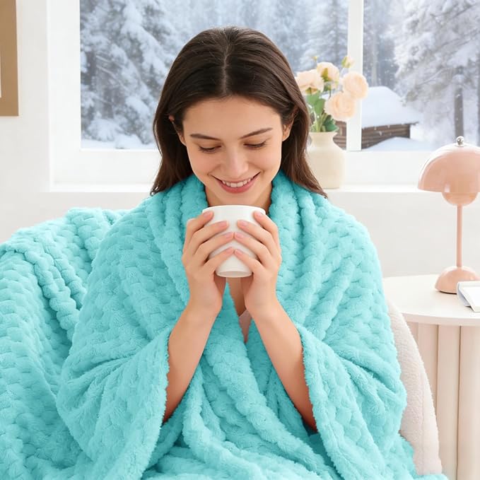BEDELITE Fleece Blanket - 3D Jacquard Decorative Aqua Twin Blankets for Couch & Bed, Soft and Cozy Warm Plush Fluffy Blanket All Seasons Suitable, 60x80Inches