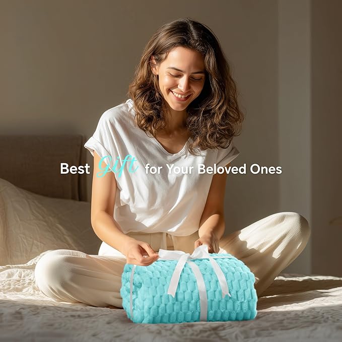 BEDELITE Fleece Blanket - 3D Jacquard Decorative Aqua Twin Blankets for Couch & Bed, Soft and Cozy Warm Plush Fluffy Blanket All Seasons Suitable, 60x80Inches