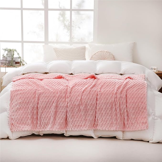 Puncuntex Pink Throw Blanket 50"×60" inches Gifts for Mom Fuzzy 3D Jacquard Decorative Flannel Fleece Super Soft Plush Cozy Blanket for Couch Sofa Chair Lightweight