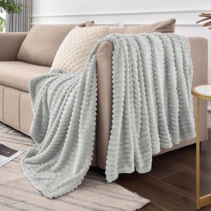 BEDELITE Fleece Blanket Twin Size – 3D Ribbed Jacquard Soft and Warm Decorative Fuzzy Blankets – Cozy, Fluffy, Plush Lightweight Throw Blankets for Couch, Bed, Sofa(Light Grey, 60x80 inches)