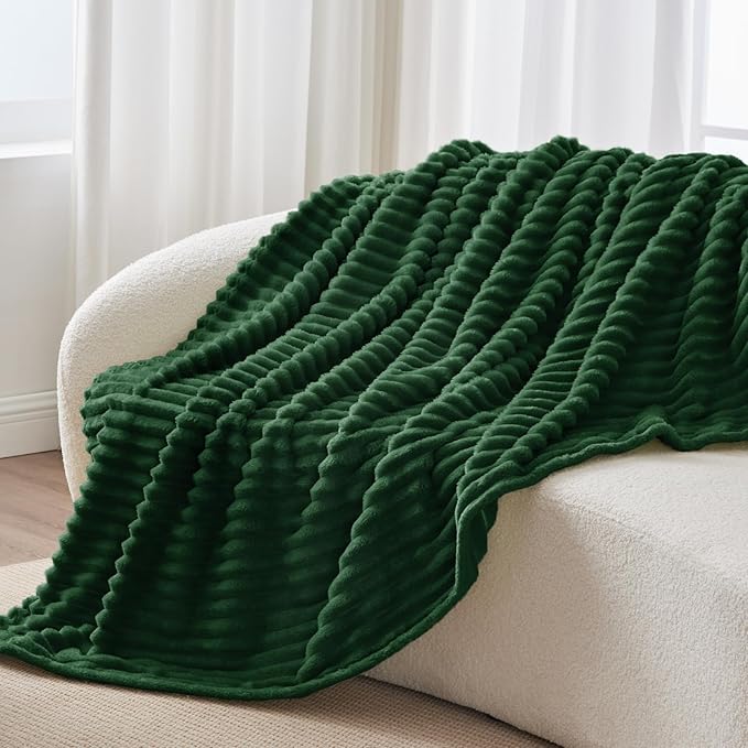 BEDELITE Fleece Throw Blanket for Couch - 300GSM Soft & Warm Fluffy Forest Green Blanket, Decorative and Giftable Striped Blankets for Women, Men, 50"x60"