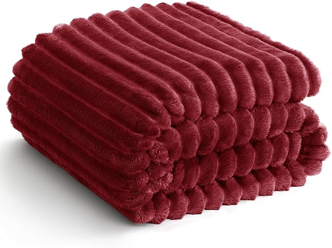 HIMEET Deep Red Ribbed Twin Blanket for Bed - 300GSM Lightweight Soft Fleece Blanket for Men Women, Blankets Graduation Birthday Gifts, Striped Spring Home School Dorm Decor, Deep Red, 60x80 Inches